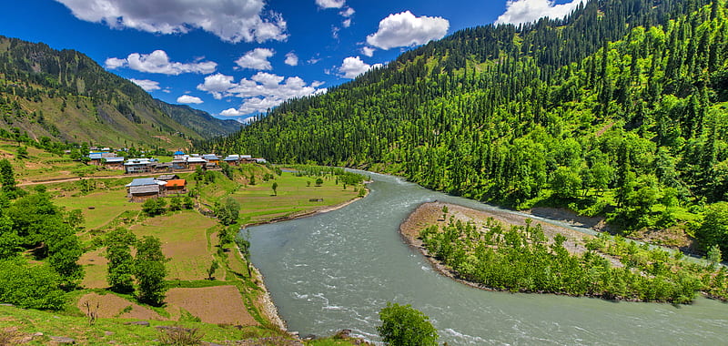 Lost in the valleys of Pahalgam